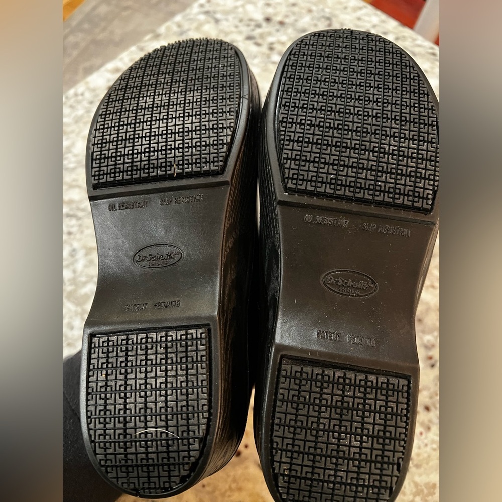 Dr. Scholls Slip Resistant Black Leather Career Clogs Size 7.5 - Picture 4 of 10